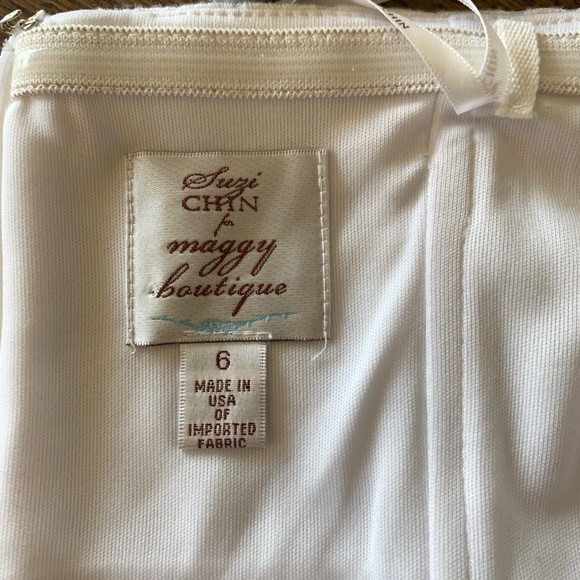 Suzi CHIN for Maggy Boutique Lace /Crochet White Strapless Dress Size 6 - Picture 6 of 10